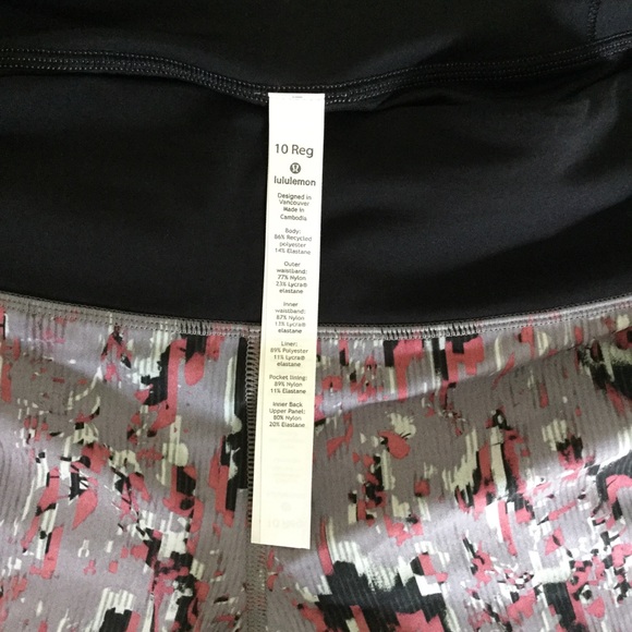 NWT Lululemon Speed Up LR Short 2.5” lined - Picture 11 of 12